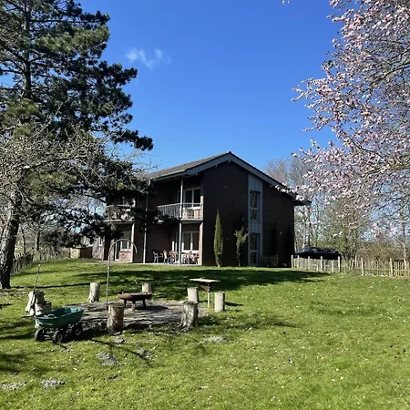 Semesterbostad In Burhave Am Deich